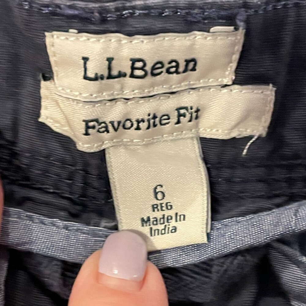 L.L. Bean Women's Stretch Canvas Cargo Pants - Picture 4 of 6